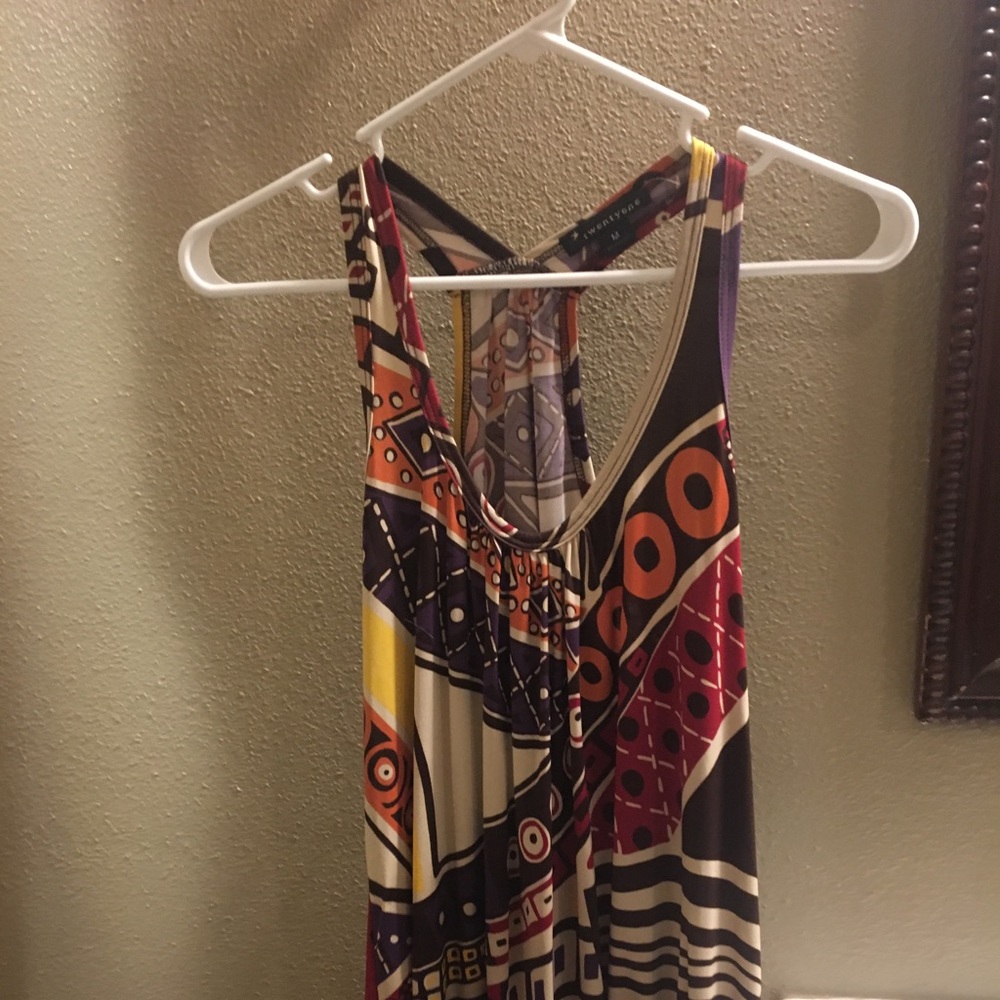 Crossback tank